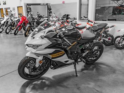 2026 Kawasaki Ninja ZX-4RR ABS - Photo 2