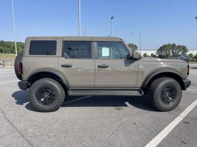 2026 Ford Bronco - Photo 2