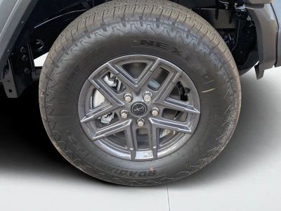 2026 Jeep Wrangler — photo 10 view