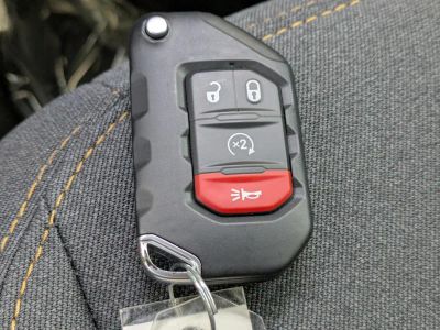 2026 Jeep Wrangler — photo 24 view