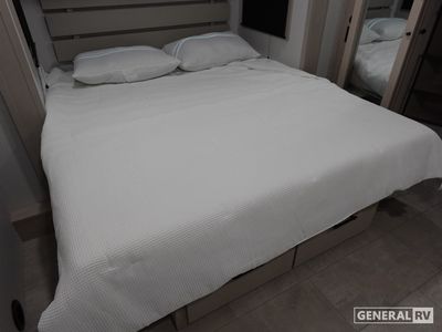 2026 Grand Design Solitude - Photo 9