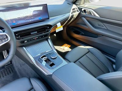 2026 BMW 4 Series — photo 18 view
