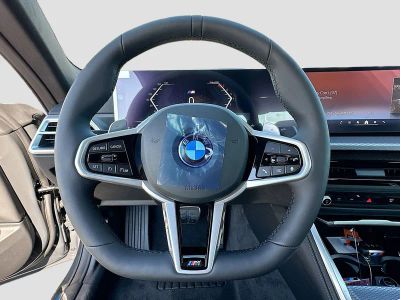 2026 BMW 4 Series — photo 8 view