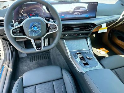 2026 BMW 4 Series — photo 17 view