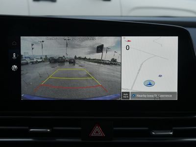 2025 Hyundai Elantra - Photo 10