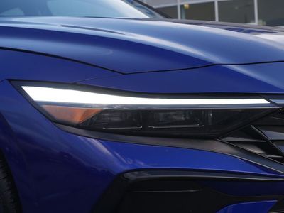 2025 Hyundai Elantra - Photo 4