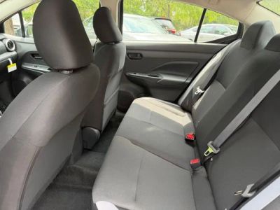 2025 Nissan Versa — photo 10 view
