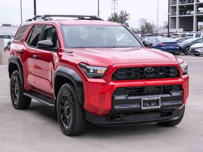 2025 Toyota 4Runner - Photo 3