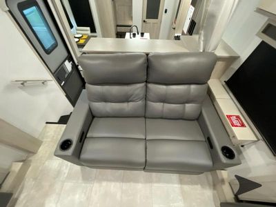 2026 Grand Design Solitude - Photo 10