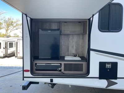 2022 CrossRoads RV Sunset Trail — photo 10 view