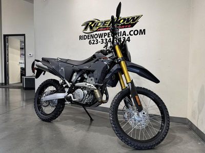 2025 Suzuki DR-Z4S - Photo 1