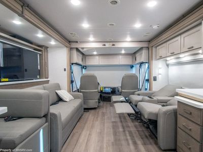 2026 Thor Motor Coach Riviera - Photo 15