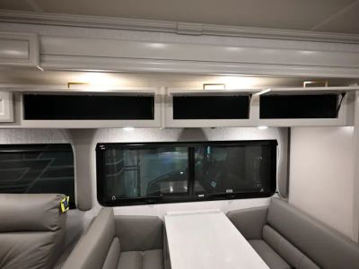 2026 Fleetwood BOUNDER — photo 25 view