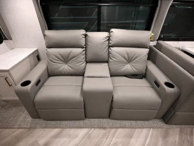 2026 Fleetwood BOUNDER — photo 26 view