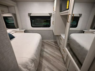 2026 Fleetwood BOUNDER — photo 28 view