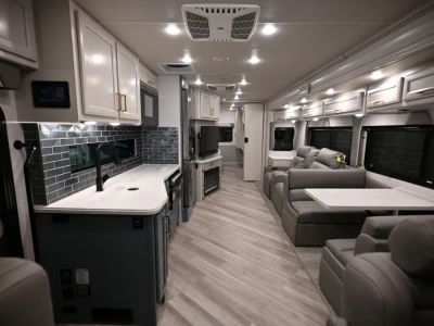 2026 Fleetwood BOUNDER — engine compartment view