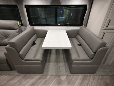 2026 Fleetwood BOUNDER — photo 24 view