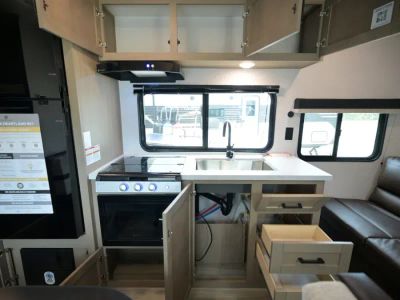 2027 Jayco PROWLER — photo 12 view