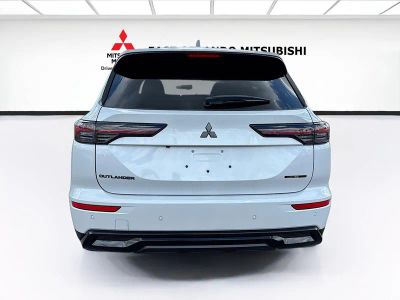 2026 Mitsubishi Outlander — interior view
