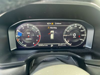 2023 Mitsubishi Outlander — photo 10 view