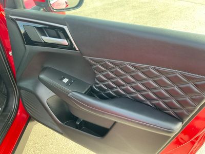 2023 Mitsubishi Outlander — photo 21 view