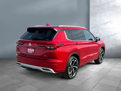 2023 Mitsubishi Outlander — engine compartment view
