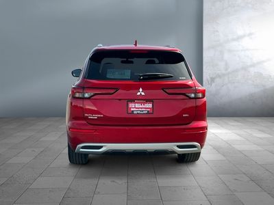 2023 Mitsubishi Outlander — detail view