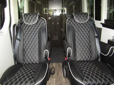 2023 Midwest Automotive Designs LUXE CRUISER - Photo 6