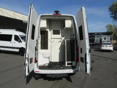 2023 Midwest Automotive Designs LUXE CRUISER - Photo 2