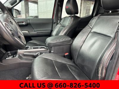 2016 Toyota Tacoma — photo 13 view