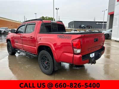 2016 Toyota Tacoma — photo 12 view