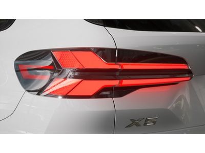 2026 BMW X5 — photo 8 view