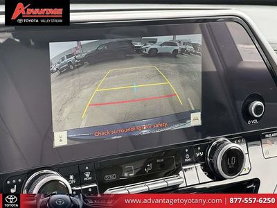 2023 Toyota Highlander Hybrid — photo 34 view
