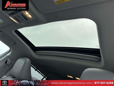 2023 Toyota Highlander Hybrid — photo 25 view