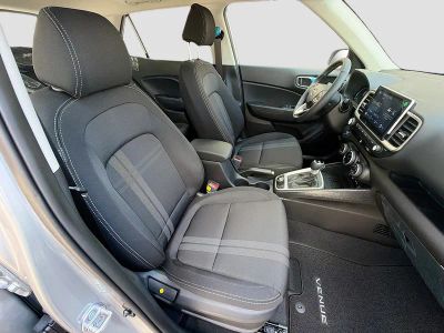 2026 Hyundai VENUE — photo 14 view