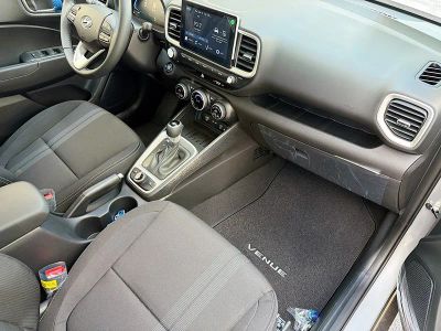 2026 Hyundai VENUE — photo 13 view