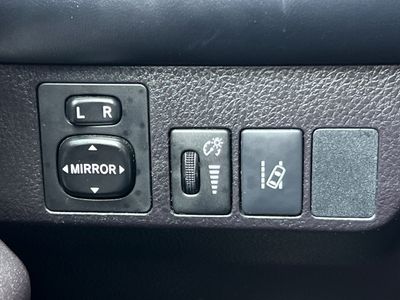2018 Toyota RAV4 - Photo 19