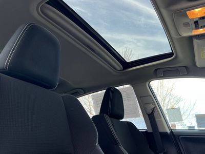 2018 Toyota RAV4 - Photo 8