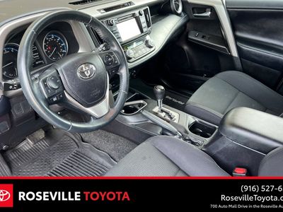 2018 Toyota RAV4 - Photo 1
