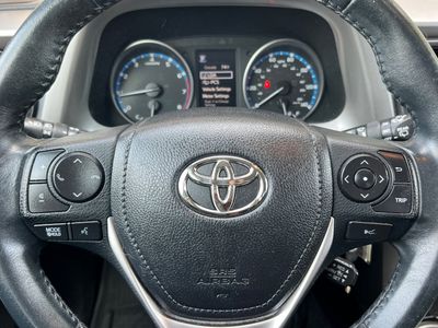 2018 Toyota RAV4 - Photo 14
