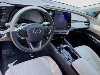 2024 Lexus RX — photo 7 view