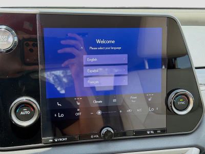 2024 Lexus RX — photo 11 view
