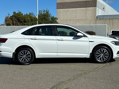 2019 Volkswagen Jetta - Photo 6