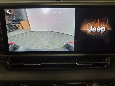 2026 Jeep Gladiator — photo 10 view
