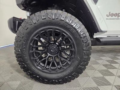 2026 Jeep Gladiator — photo 7 view