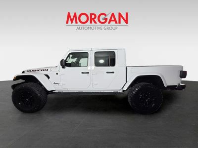 2026 Jeep Gladiator — engine compartment view