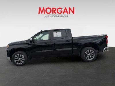 2023 Chevrolet Silverado 1500 — engine compartment view