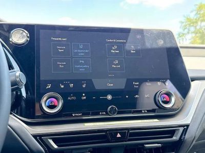 2026 Lexus TX — photo 32 view