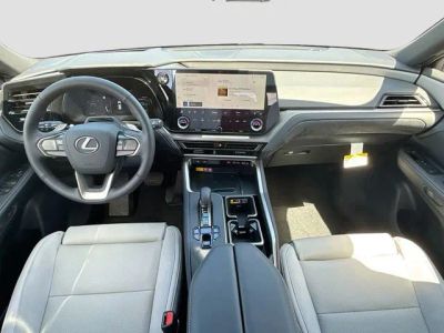 2026 Lexus TX — photo 17 view