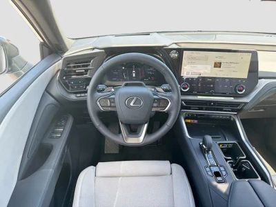 2026 Lexus TX — photo 18 view